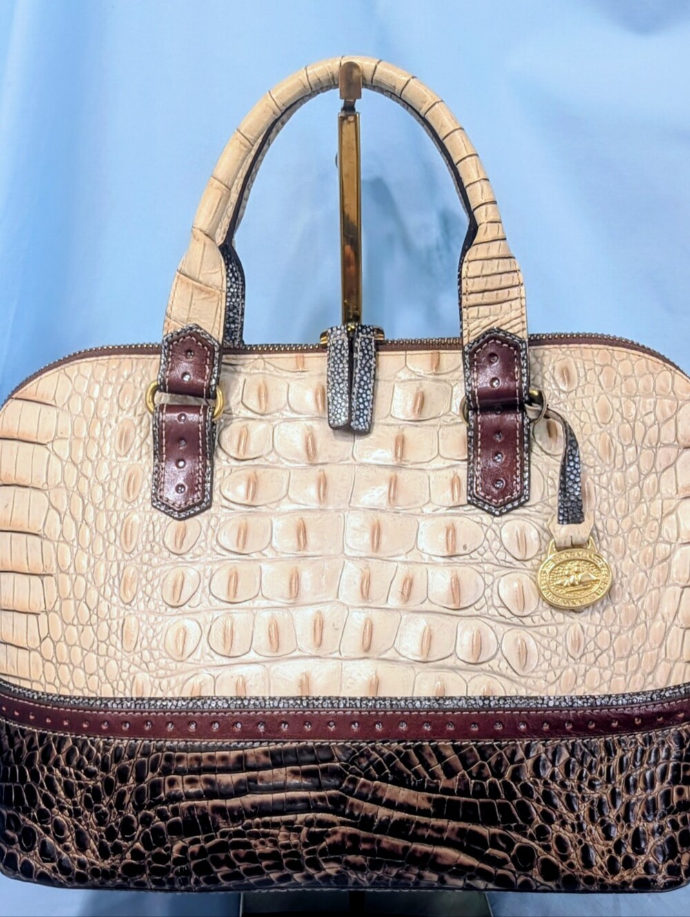 VEUC Brahmin Vivian in Oyster Tri-texture without strap
